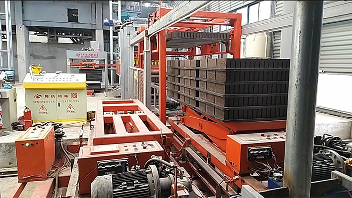 免燒磚軌道窯、免燒磚養(yǎng)護窯