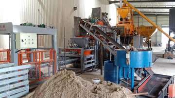 仿石PC透水磚生產(chǎn)現(xiàn)場(chǎng)