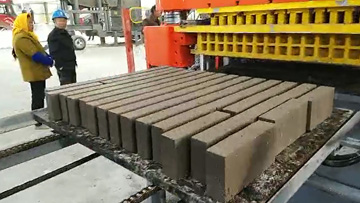 液壓磚機處理固廢、泥巴磚