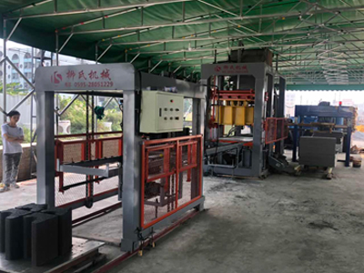 路沿石、護坡磚、擋土磚生產(chǎn)效果