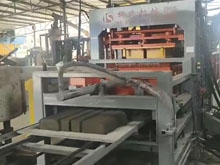 仿石磚機生產(chǎn)路沿石帶三面光