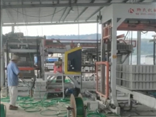 收磚線、自動碼垛機(jī)生產(chǎn)現(xiàn)場